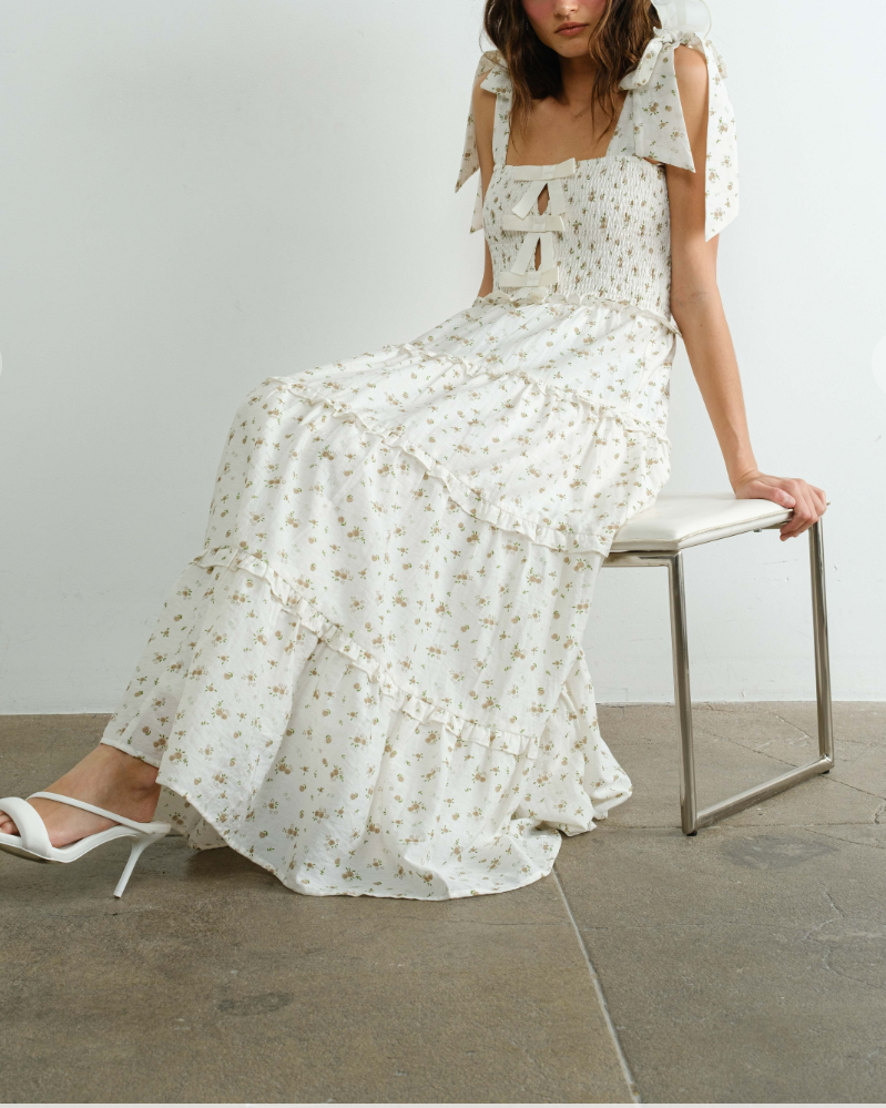 Wildflowers by the Lake Maxi